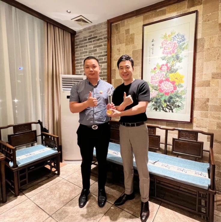 德信体育app_德信·体育（DexinSports）官方网站
集团